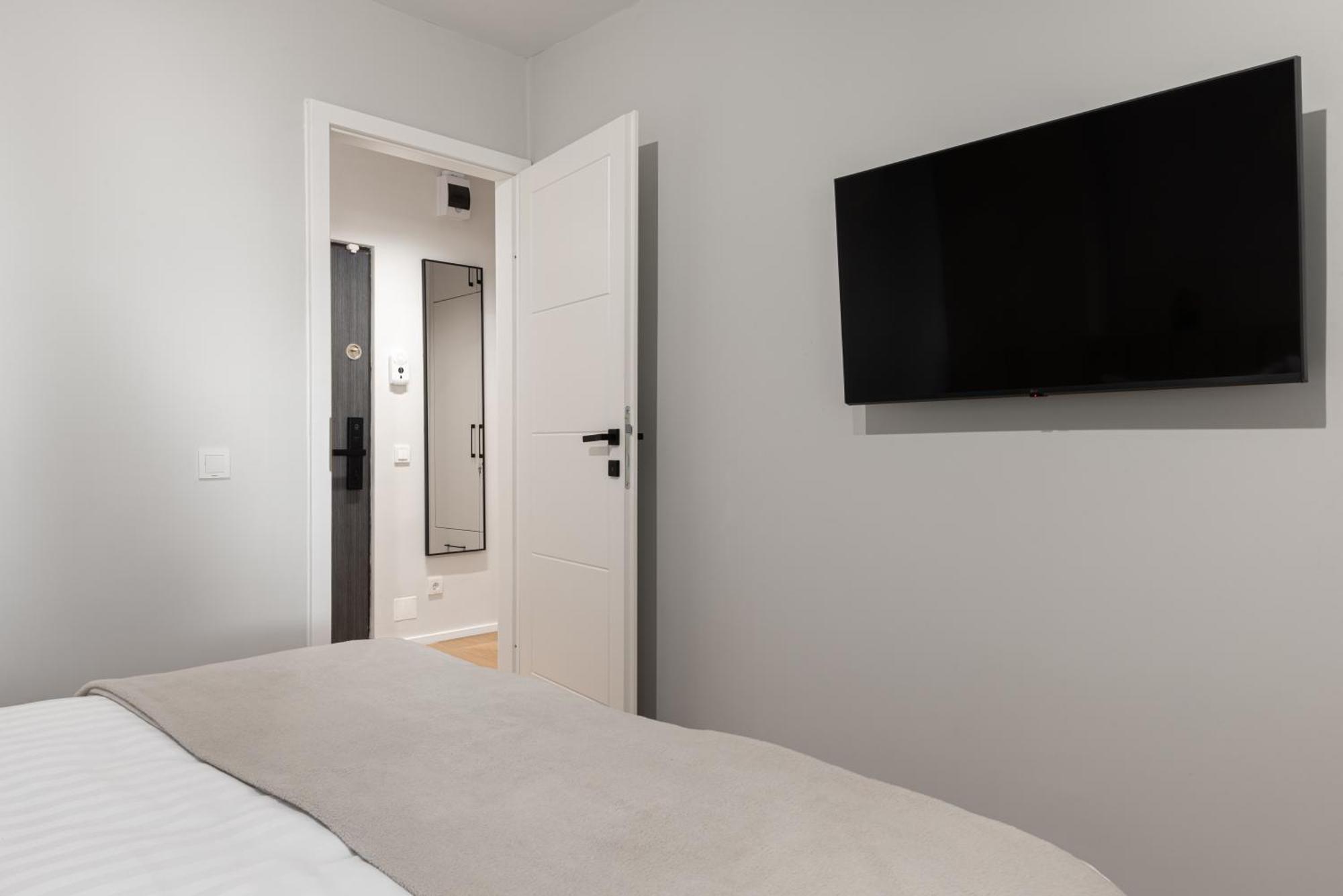Clujstays Close To Center Apartment *